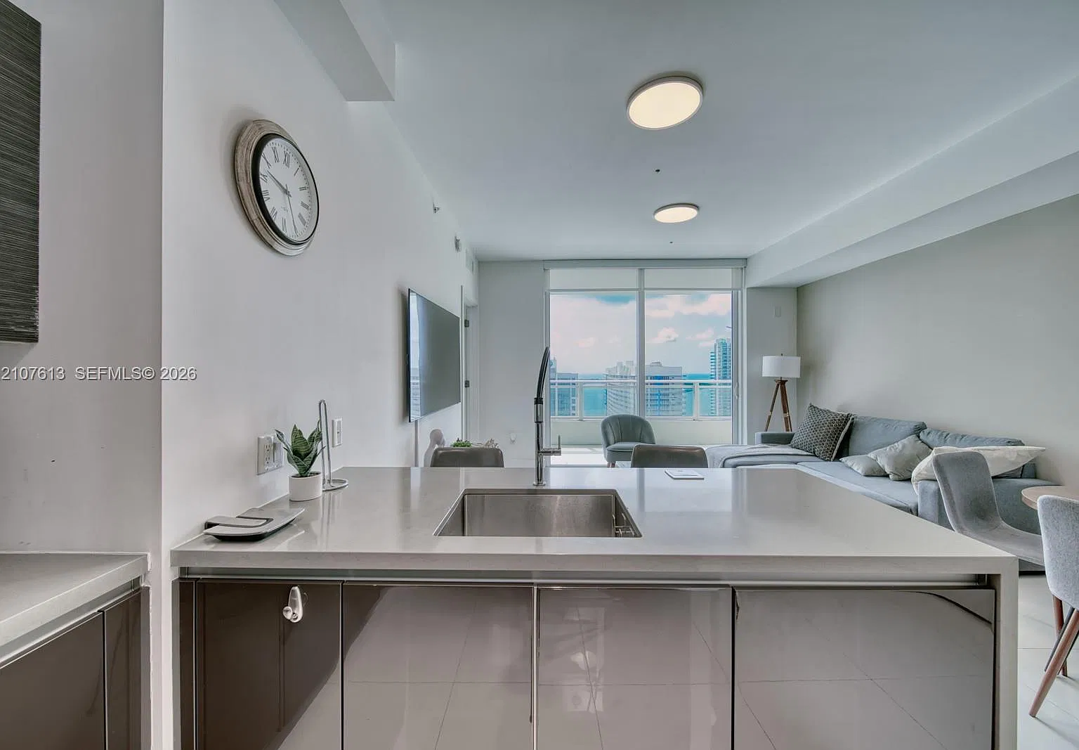 The Bondo (1080 Brickell) — Photo 2