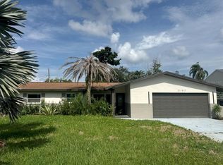 3197 Walnut St NE, Saint Petersburg, FL 33704