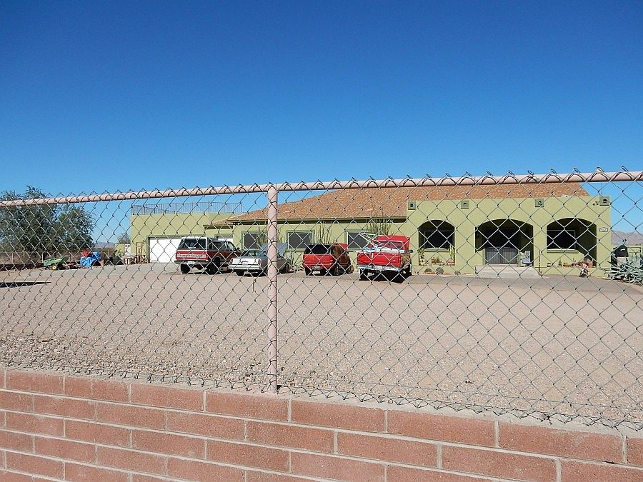 1st image of 41325 W Glendale Ave