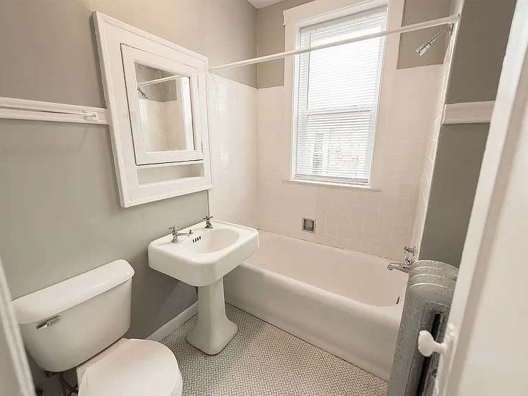 1434 W Jarvis Ave #1436 & 1438 — Photo 15
