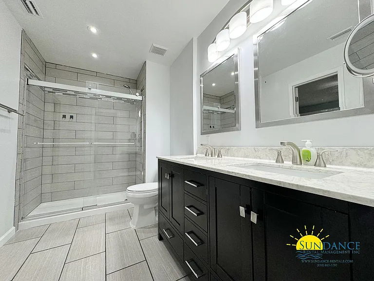 701 Lynn Brk E — Photo 12