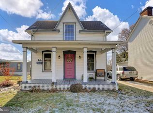 16 W Main St, Fayetteville, PA 17222