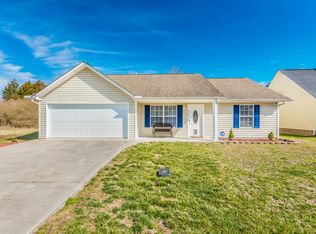 1840 River Poppy Dr, Mascot, TN 37806