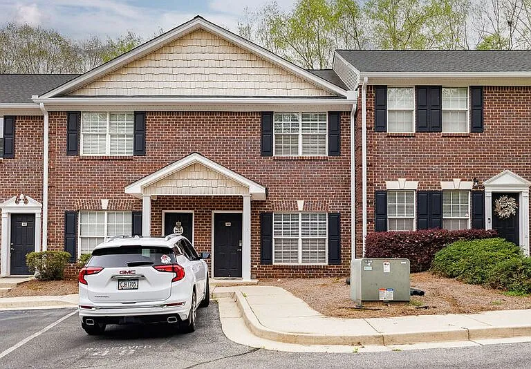101 Wood Lake Dr #309 — Photo 1