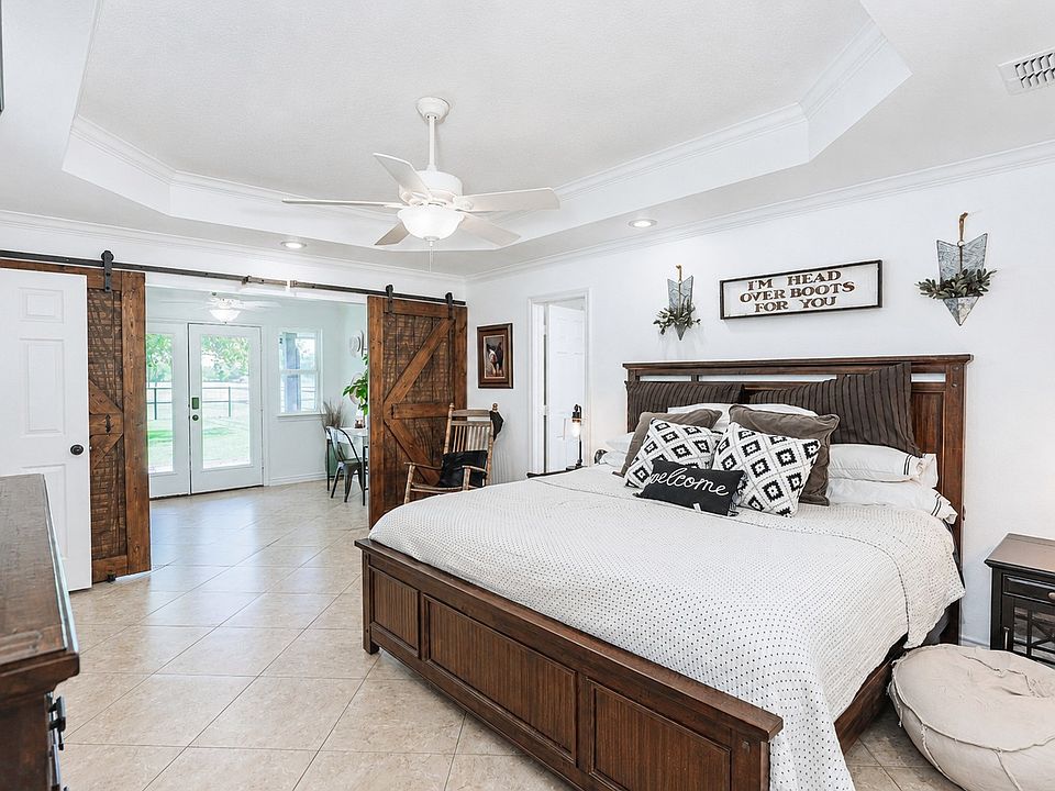 1st image of 426 Heironimus Ln