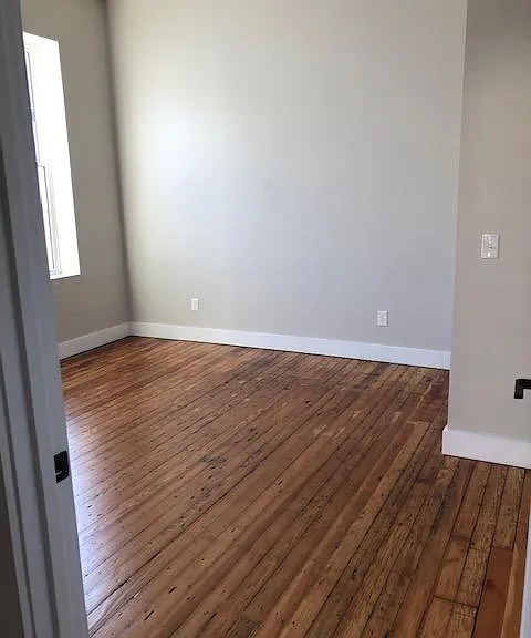 906 Saratoga St #1 — Photo 11