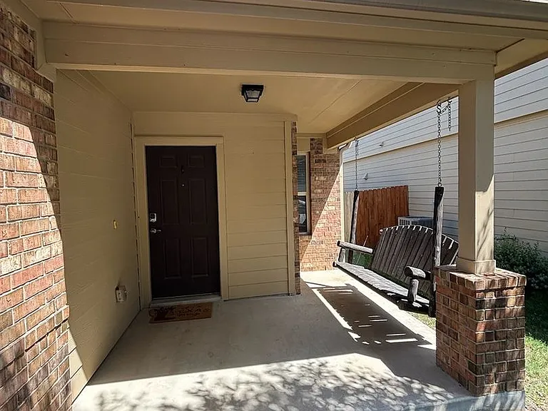 3509 Black Granite Dr — Photo 2