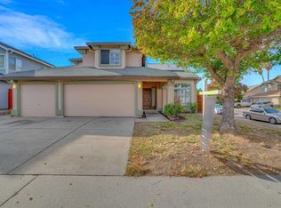 9400 Redwater Dr, Antelope, CA 95843