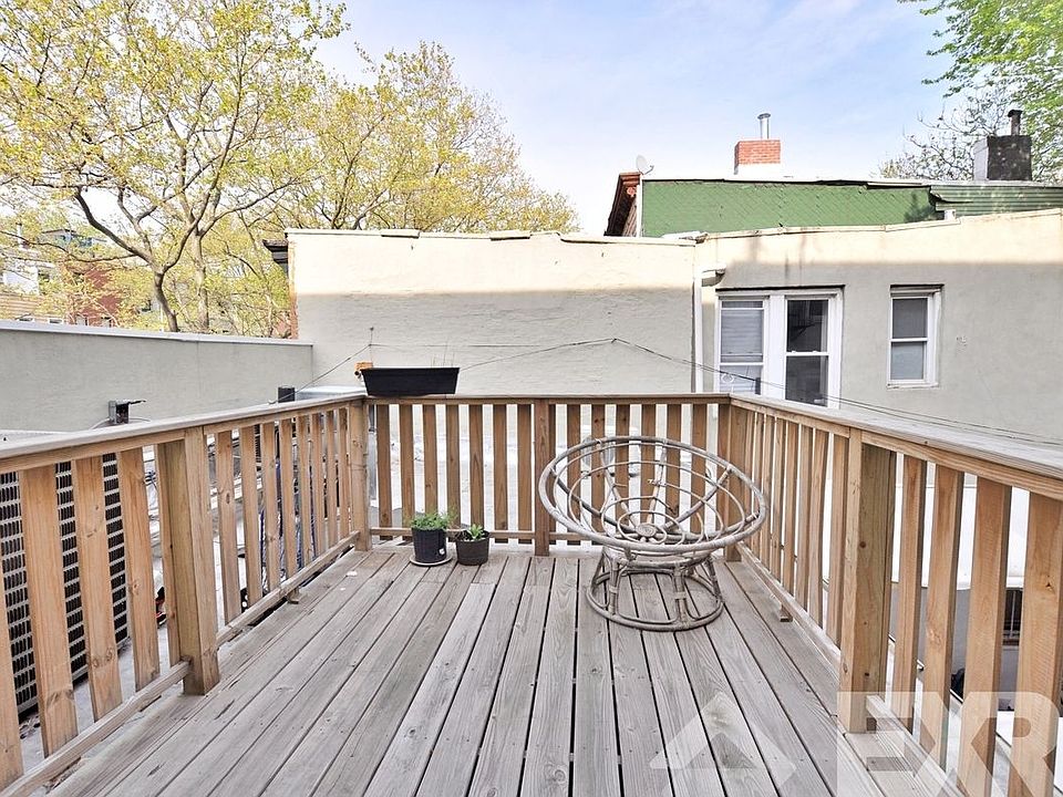 1st image of 258 Halsey St #1R