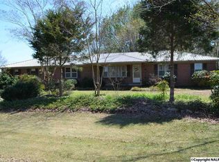 1554 Lincoln St NE, Arab, AL 35016