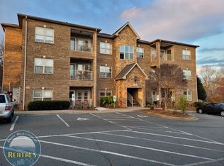186 Cecil Miller Rd APT 202, Boone, NC 28607