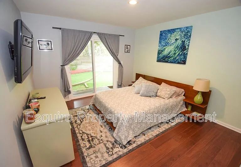 4355 Whittier Ct — Photo 12