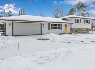 98 Oakgrove Ct, Elma, NY 14059