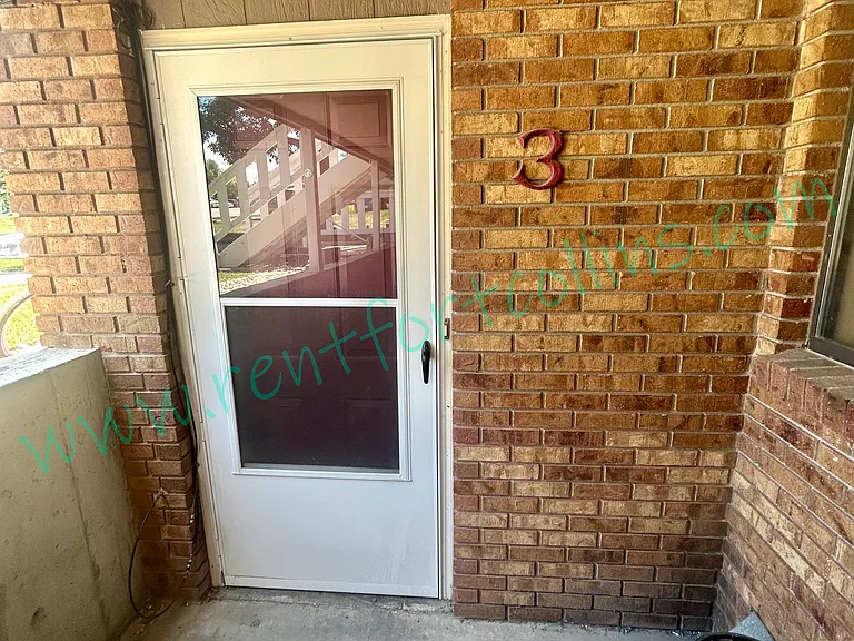 4428 Stover St — Photo 3