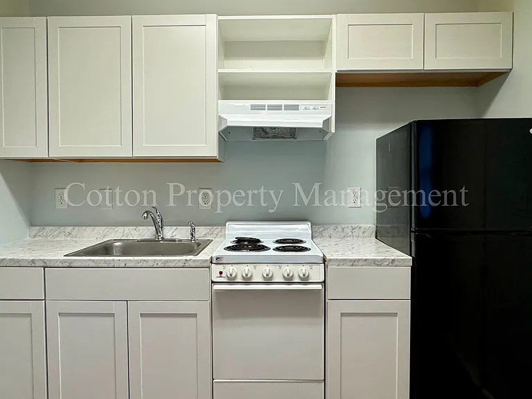 4516 Greentree Rd #8 — Photo 5