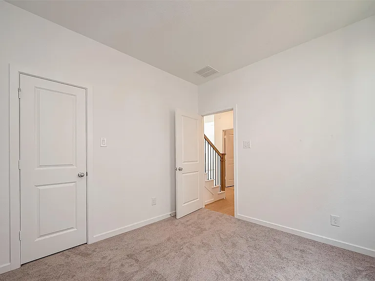 8710 Limmen Terrace Trl — Photo 21