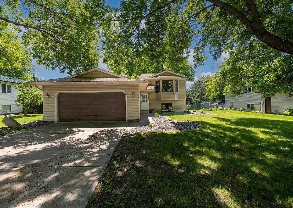 1st image of 1132 Gary Dr