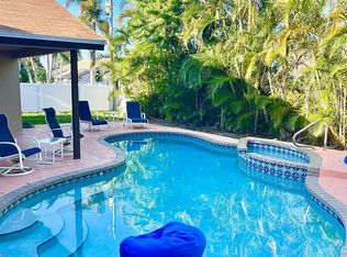 7689 W Country Club Blvd, Boca Raton, FL 33487