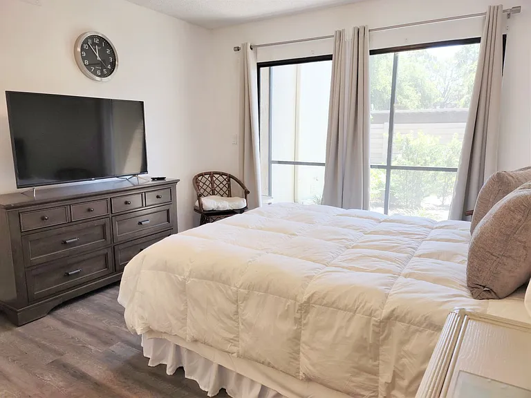 650 Bird Bay Dr E #105 — Photo 32