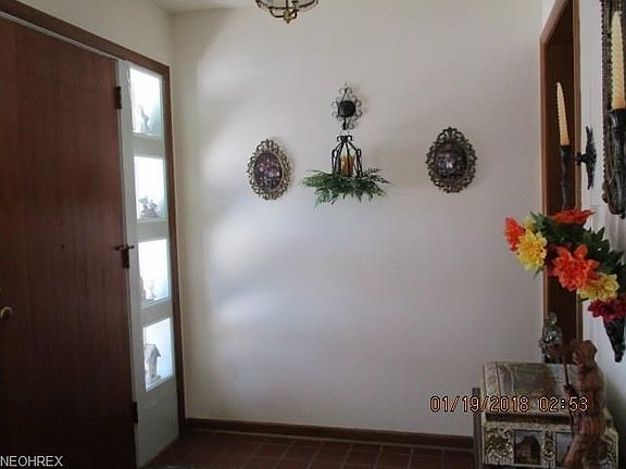 2nd image of 1079 Howland Springs Blvd SE