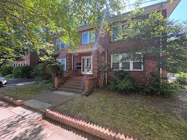 1602 Claremont Ave #3