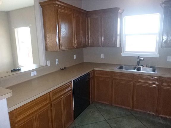 4th image of 15713 Cruiser St APT A