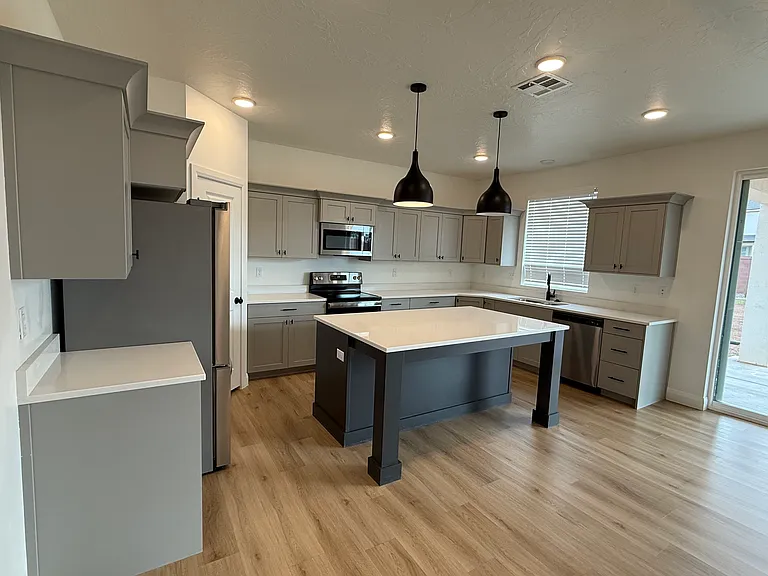 1186 Marlowe Way — Photo 8