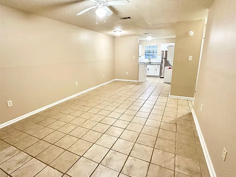3204 N Stevendale Rd #A — Photo 7