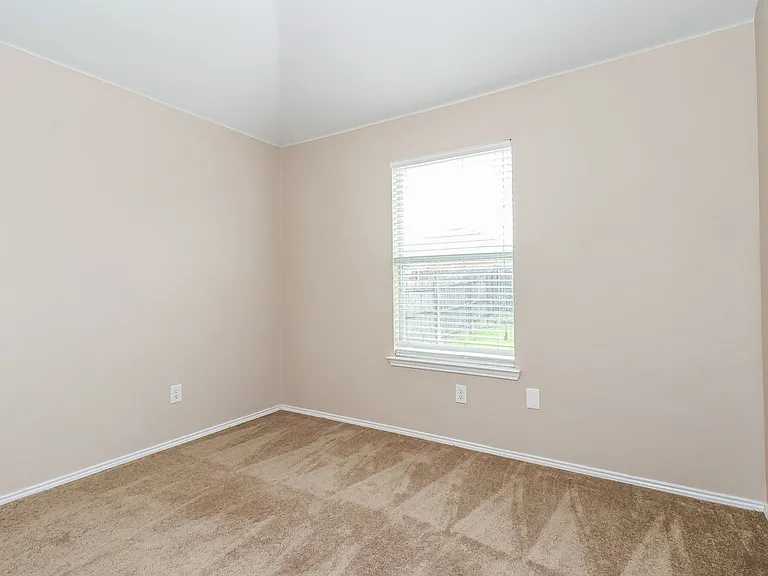 1206 Augustin Dr — Photo 12