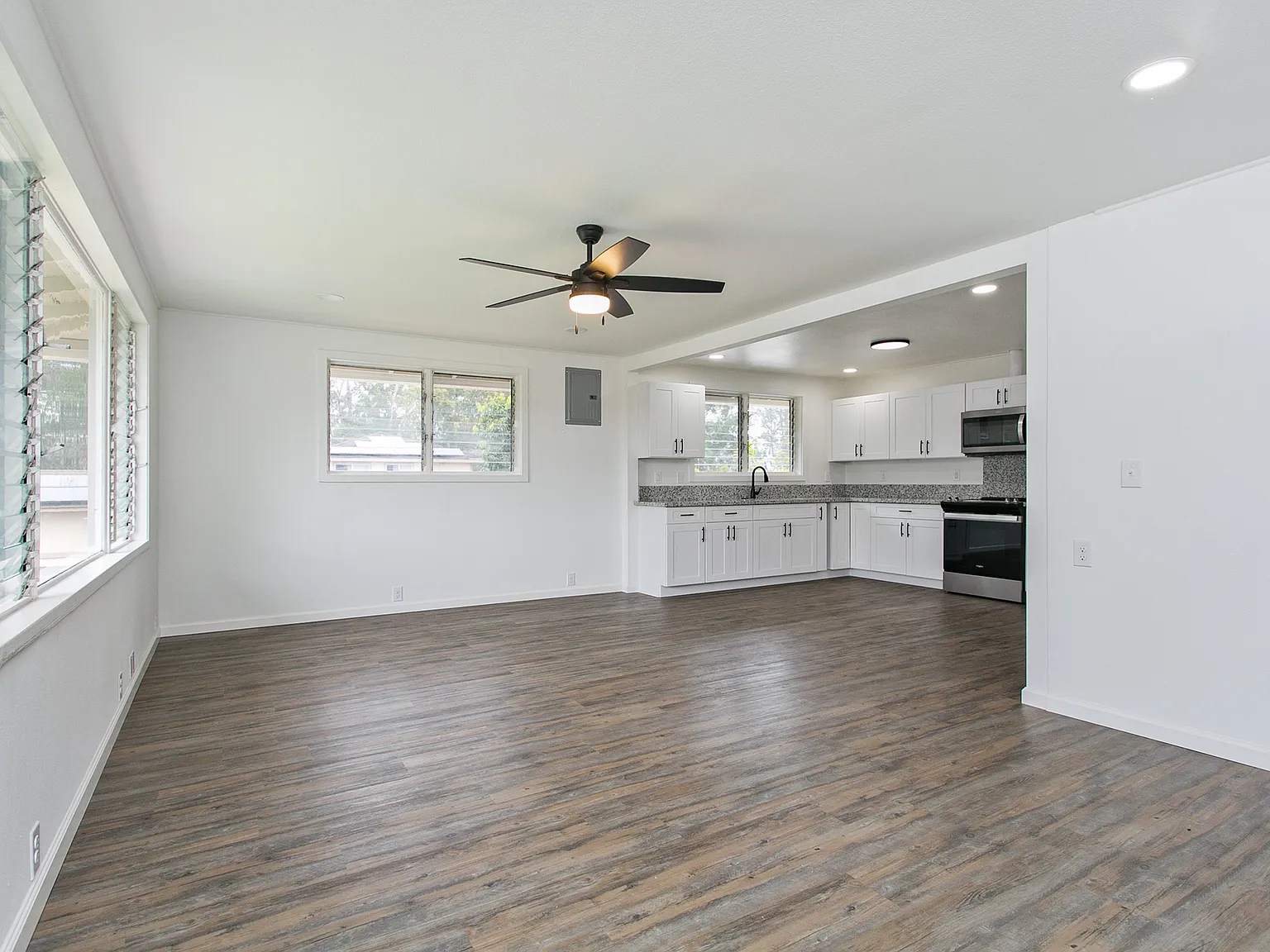 246 Panepoo Pl — Photo 2