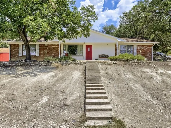 706 Indian Trl, Kerrville, TX 78028