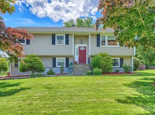 2885 Mead St, Yorktown Heights, NY 10598