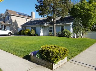 25 Wendell St, Plainview, NY 11803