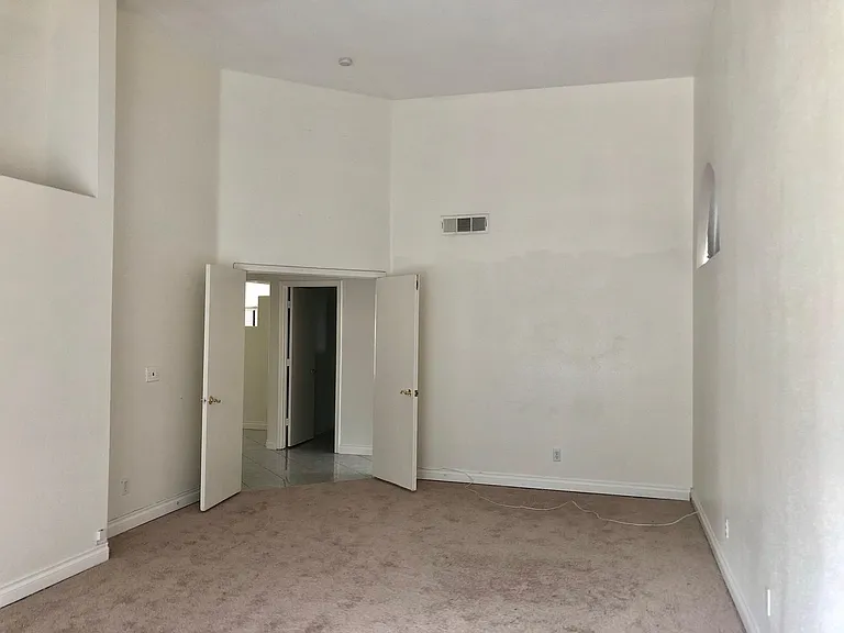 2142 Falcon Pointe Ln — Photo 6