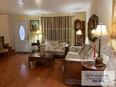 3rd image of 27 Dale Ct