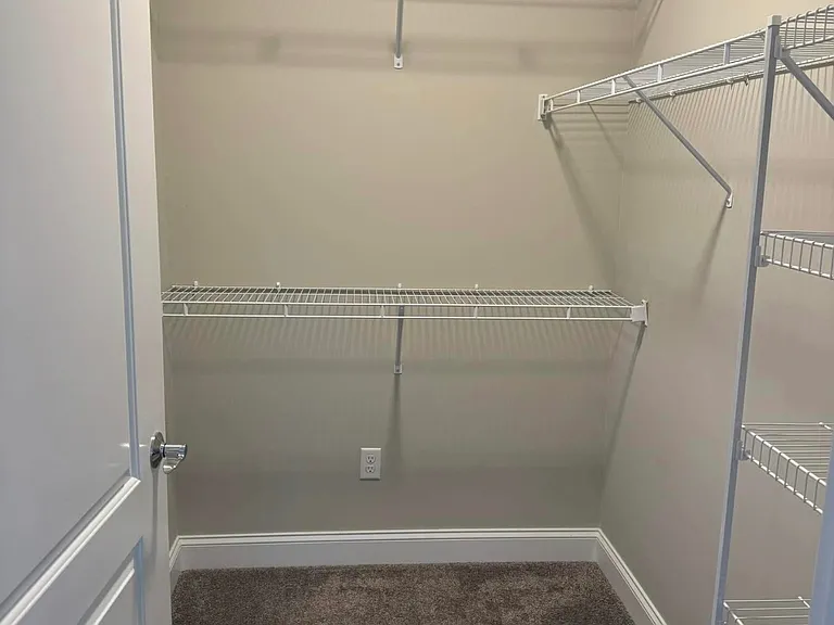 Contemporary Home Suites — Photo 19