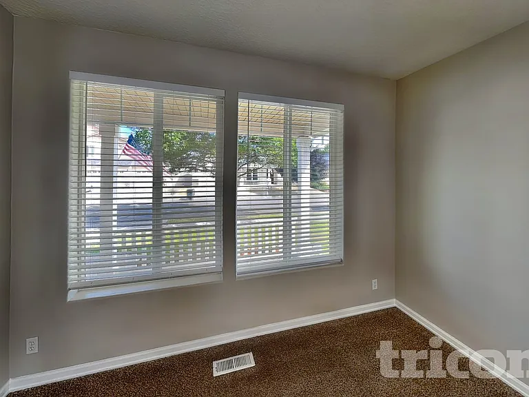 2311 NW 5th St — Photo 17