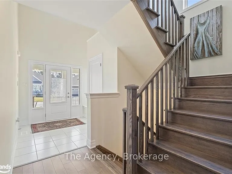 27 Stother Cres — Photo 9