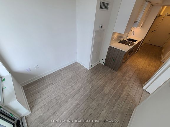 4th image of 99 Broadway Ave #2305