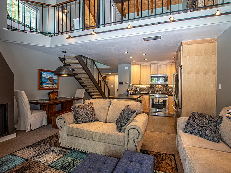 5101 N Lake Blvd #40 — Photo 3