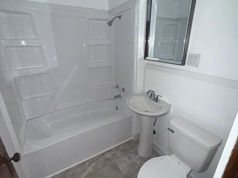 317 N High St — Photo 8