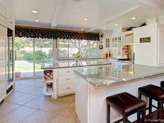 Kitchen w/backyard view