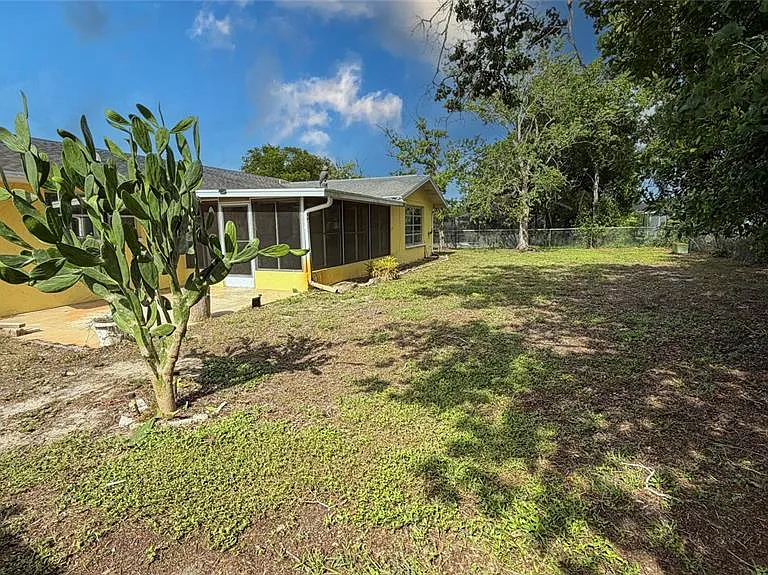 7621 Rosewood Dr — Photo 48