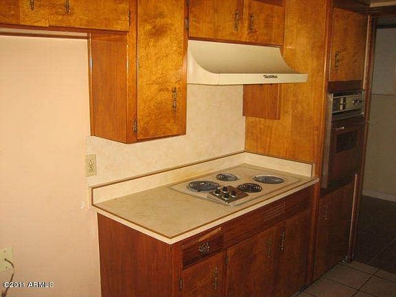 5th image of 1648 E Nielson Ave