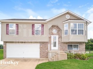 2730 Glenstone Ct, Imperial, MO 63052