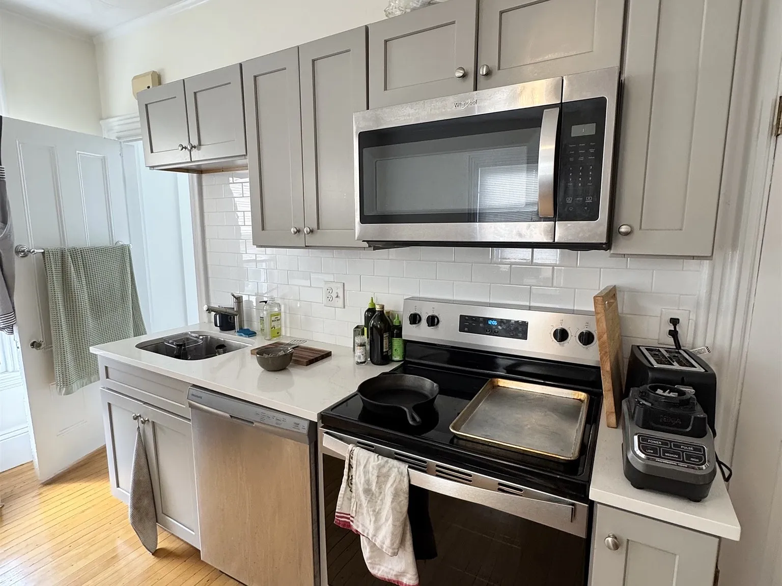 1 bed, $2,550 — Photo 3