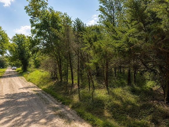 3rd image of 9026 NE County Rd #2140