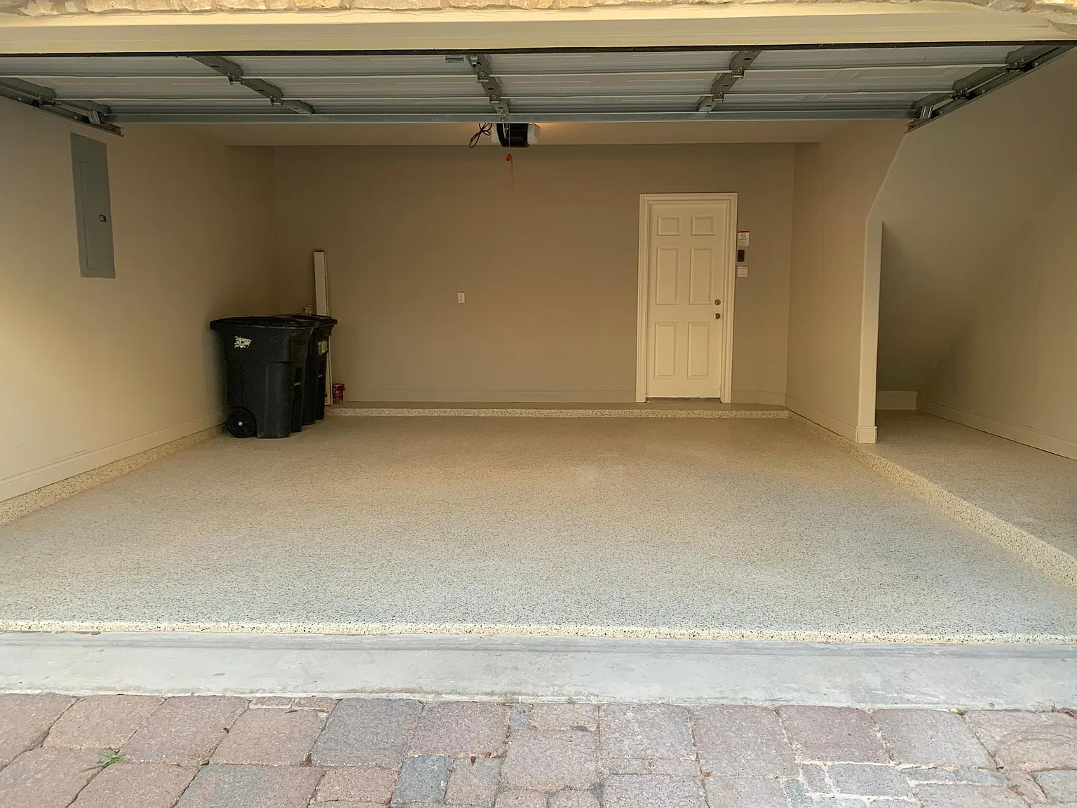 9016 Bayview Cove Dr — Photo 2