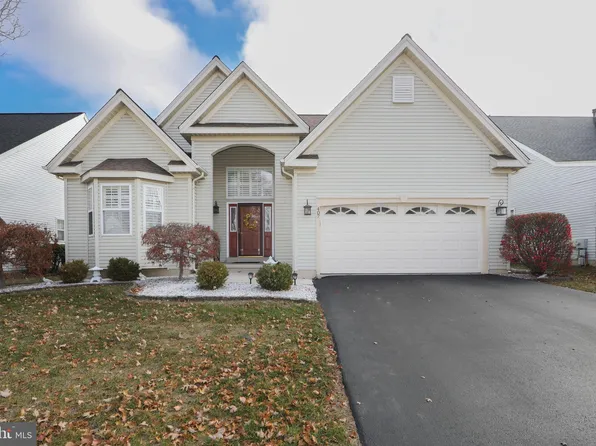 407 Homestead Cir, Warrington, PA 18976