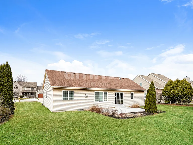 338 Ponderosa Dr — Photo 17